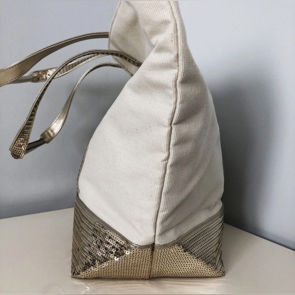 NWT Victoria's Secret Champagne Sparkle Tote Bag. - Picture 3 of 6